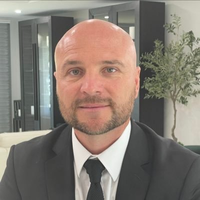 1mrflaviu's profile picture. Husband , Father, CEO