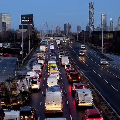 TRAFFICINFO123's profile picture. Details of the latest travel information on A13, A14 and A12 - Monday to Friday 06:00 - 20:00