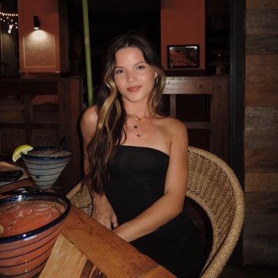 jeslirimarr's profile picture. 