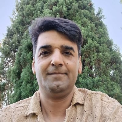 javadm474861's profile picture. 