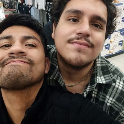 CedricHT's profile picture. 22 años siendo orgullosamente marica y de izquierda 🏳️‍🌈✊. Estudio antropología en San Marcos