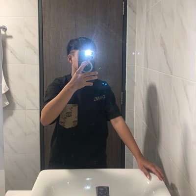 pronchita190565's profile picture. 