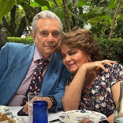 DavidQuetaGP's profile picture. ... observo, reflexiono, comunico, ... no soy Autoridad, ... pero de ELLA me alimento ___ ¡AMO la PAZ!, ... y rezo el Padre Nuestro. ___ https://t.co/H0LmskPk3V