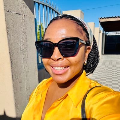 Christ is Lord. Love all things Scripture 🙏Kdrama lover. Online English Tutor. Housewife aspirant ❤️ Food 🥹husbae will never go hungry ngikhona😋