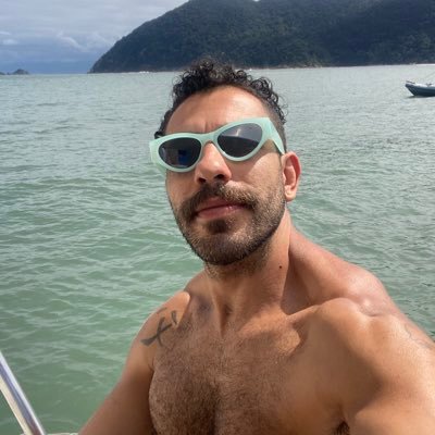 Physiotherapist | PhD | Kylie's super fan | Aquarius, 34 y