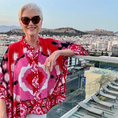 Elon Musk's Mom 👵 thank y'all for the love and support 💞 Let us live… let's love 🤍 let's share the deepest secrets of our souls… You first.