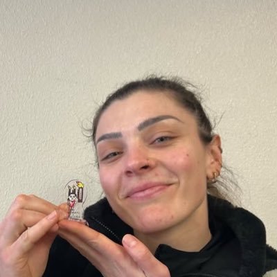 volturisfv's profile picture. vôlei, demi lovato e outras drogas | 710