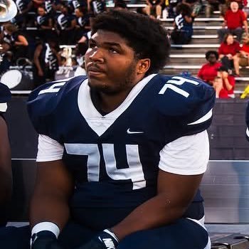 ItsJayElliott60's profile picture. C/O 26 | RG | 6'1 | 287lbs | George Washington High School (VA) | (434) 228-8437 | javonelliott97@gmail.com