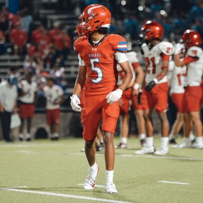 #AGTG| danieljohnsoniiiv@gmail.com 6A Varsity 🏈 🏀 WR / | 6’2”, 160 lbs| Dulles HS | Class of 2027| 3.0 GPA | Coach: @CoachGarrey 📍 HTX • Film 👇|📲3378525809