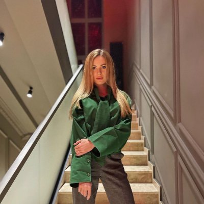 Mdefpo's profile picture. A woman who achieved her goals through her own efforts