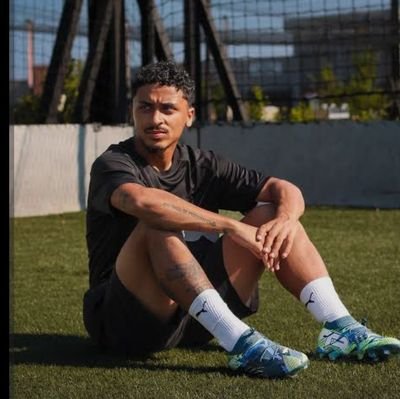 DIRESMITIKU's profile picture. 1 – All Sports Fan

🔥 Passionate about every game
⚽🏀🎾 Sports fuel my soul
📺 Highlights my Netflix
💯 Always chasing the thrill
🏆 Live for the win