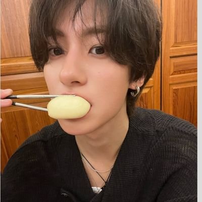 𝐟𝐨𝐥𝐥𝐨𝐰 𝐟𝐨𝐫 𝐝𝐦 🍎✊🏻⭐🐠
#rwsayhazji 🖖🏻👀
ใครอุดหนุนขอให้สวยรวยตลอดปี ตลอดปัย