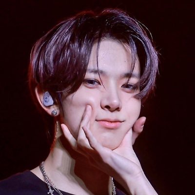 apparently i like dogs & frogs || trent frederic 😛 sim jaeyun 👅 || 1/2 of @Weymouthers_Pod || multi-stan but skzenha ults
