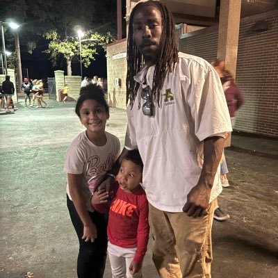 Father 👧🏾👦🏾| Head Baseball Coach ⚾️| Football Coach🏈| Social Worker