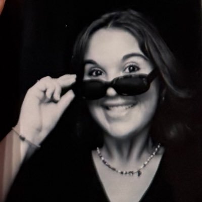 peygracelandtoo's profile picture. pa | 18 | fan girl 🌈 i love reneé rapp ★