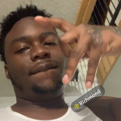 YRTPEE's profile picture. 