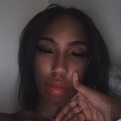SC 👻 📸 SkinnyWNoBooty 💟 I provide pet services visit the link in my bio 🐈 Approved Veterinary Assistant 👩⚕️🦜