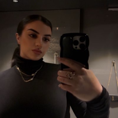 criticallhaze's profile picture. 🔛🔝