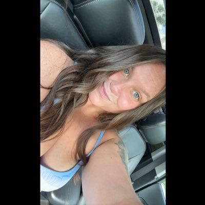 callmemamas00's profile picture. here’s to a fresh start💋||24||Leo|| if you know me, no you don’t