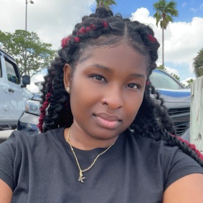 m27_la's profile picture. Mom of 3 • Autism Momma 🌺 |True Crime addict 🔎 | Singer 🎤 | Candle Creative 🕯️ |Sharing life's Light & Chaos