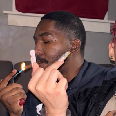 25 ♌️ 513 DM for facetimes/content only no meets ⚠️shooter💦⚠️🥵ONLY ONE PAGE // https://t.co/zB6UiC13T3