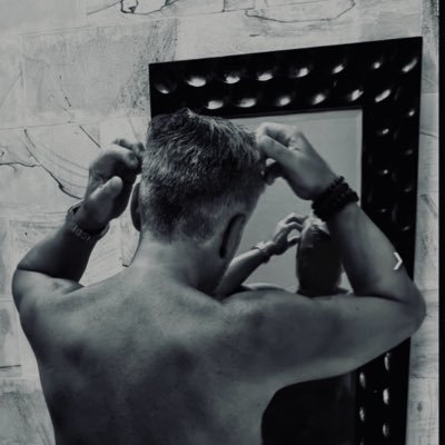 010_vito's profile picture. 