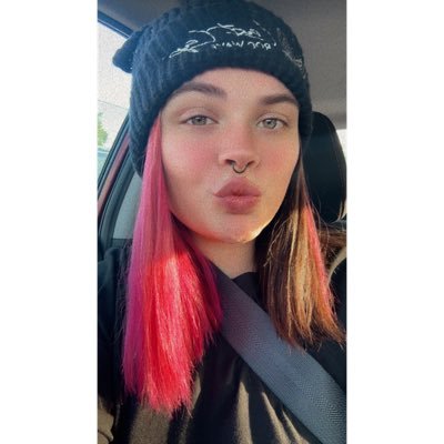 _DrBunny's profile picture. Maria, AKA DrBunny😉Mom of 2❤️‍🩹📖 COD player🎮Twitch Affiliate🫶🏼