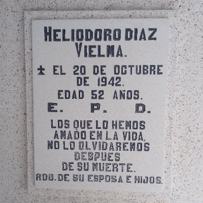 Y además, ahora tengo el matrimonio de Schrödinger: ¿presumo que ella me sirve a mí o que yo soy el esposo sumiso? Todo puede ser según el capitalismo del día.