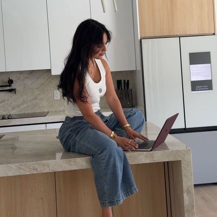 ChqEunw00's profile picture. Passionate about trading & helping others succeed | Binary & Forex Trader. 
🛜
lost my 150k followers  account to scammers 😓💔.