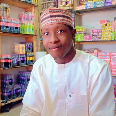 Alguduwe's profile picture. Professional trader
