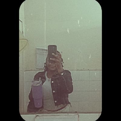 Voted most likely not to give a fuck🥇🏆|YNWA🚩❤️
Nothing much here just booze and football and booze🍻
Lover girl cosplaying a nonchalant thug because 🤡