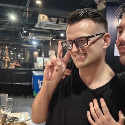 Kiwi living in Hong Kong | trying to write a thesis | he/him 🏳️🌈👦🏻 | @basicbriar stan account | HK tram aficionado 🚋