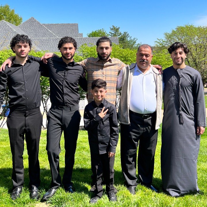 MQq6j49413's profile picture. Appels urgents uniquement