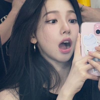 raumaish's profile picture. i tweet nonsense.