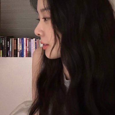 bookqnr_'s profile picture. 당신은 나의 물푸레나무입니다.