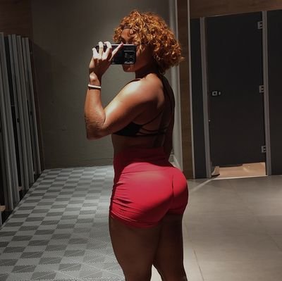 swaturnooo's profile picture. não é fácil ser uma marombinha em construção e fã de personagem 2d.