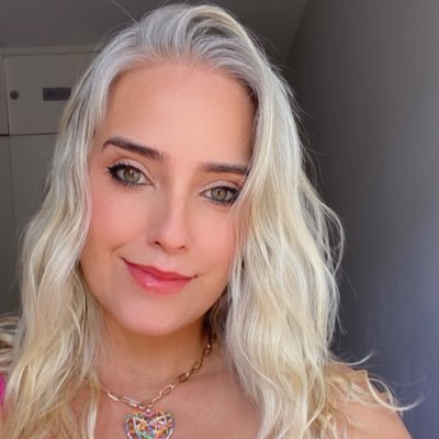 Izabella P. Profile