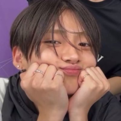 name a fandom and I’m probably a part of it ✮ current fixation: boys 2 planet