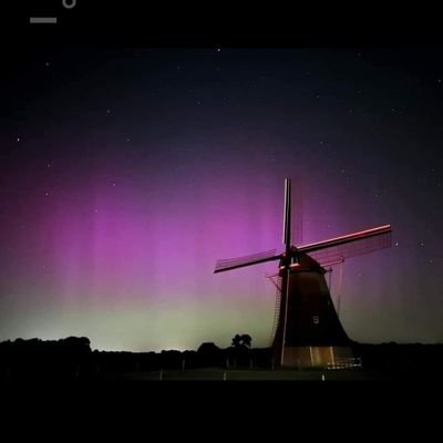 Rayandor1's profile picture. sterke voorstander van democratie , 
ik ben tegen elke vorm van geweld ,
ik ben tegen rasisme ,
atheïst , geïnteresseerd in politiek
