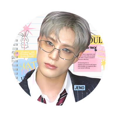 ˋ ♡ 。☀ Sunkissed adorns breathtaking view enhanche vivid yellow bloom, soft cutie Samoyed───Lee Jeno. 🐶 ⊹ .