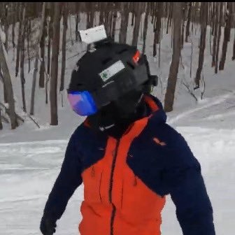 中年こっそりファミリー基礎スキーヤー⛷️約20年前にSAJ1級取得。子守スキーが中心だけど、まだまだ上手くなりたい‼️でも体が・・・😣