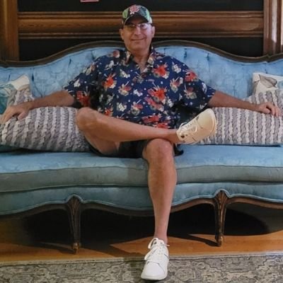 CappyinBoston's profile picture. #Boston #Souvenirs - Mayor of Downtown Boston - Comic - Unique Boston Inc - Entrepreneur - Writer of jokes - Scuba, Ski, Food,Outdoorsman &  #Resistance #RESIST