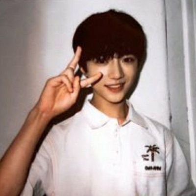*❞~GYULAXY⁀➷gyu my galaxy*❞~
✰tomorrowbytogether✰
~🐰•🦊•🐻•🐿️•🐧~