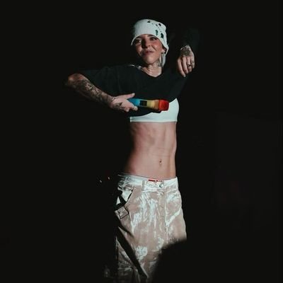 Fan de absolutamente todas las mujeres del género urbano