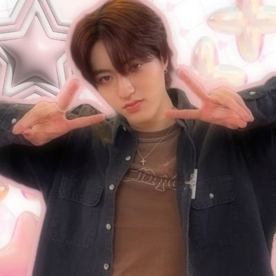‧₊˚ ♡ bias haruto ˚₊‧₊✧ 💗 endless fangirl hours & little life diary 🍓 — 🌸 half-chaos + life rants ˎˊ˗ with @treasuremembers 💭💌