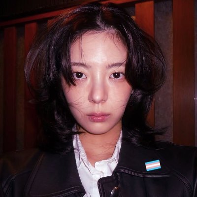 죽어버릴지도 몰라, 나 여기서.
죽어버릴지도 몰라, 나 이대로.
they/them,24. mdni