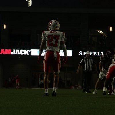 ColtVenier's profile picture. K/P for Katy High School | 5,9 160 | class of 2028| 3.75 GPA |4⭐️kicker | 3.5⭐️punter|