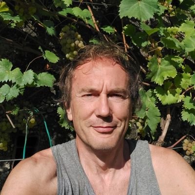 in questo mondo
conciossiacosaquandofosseché...
il quadro non è tondo...