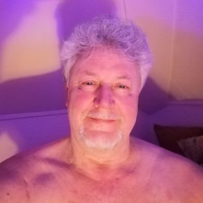 Carlos08152603's profile picture. 