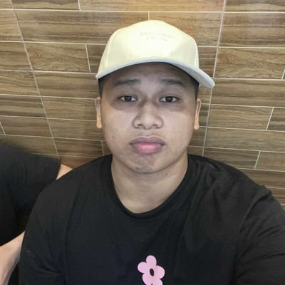 crlmlns's profile picture. 